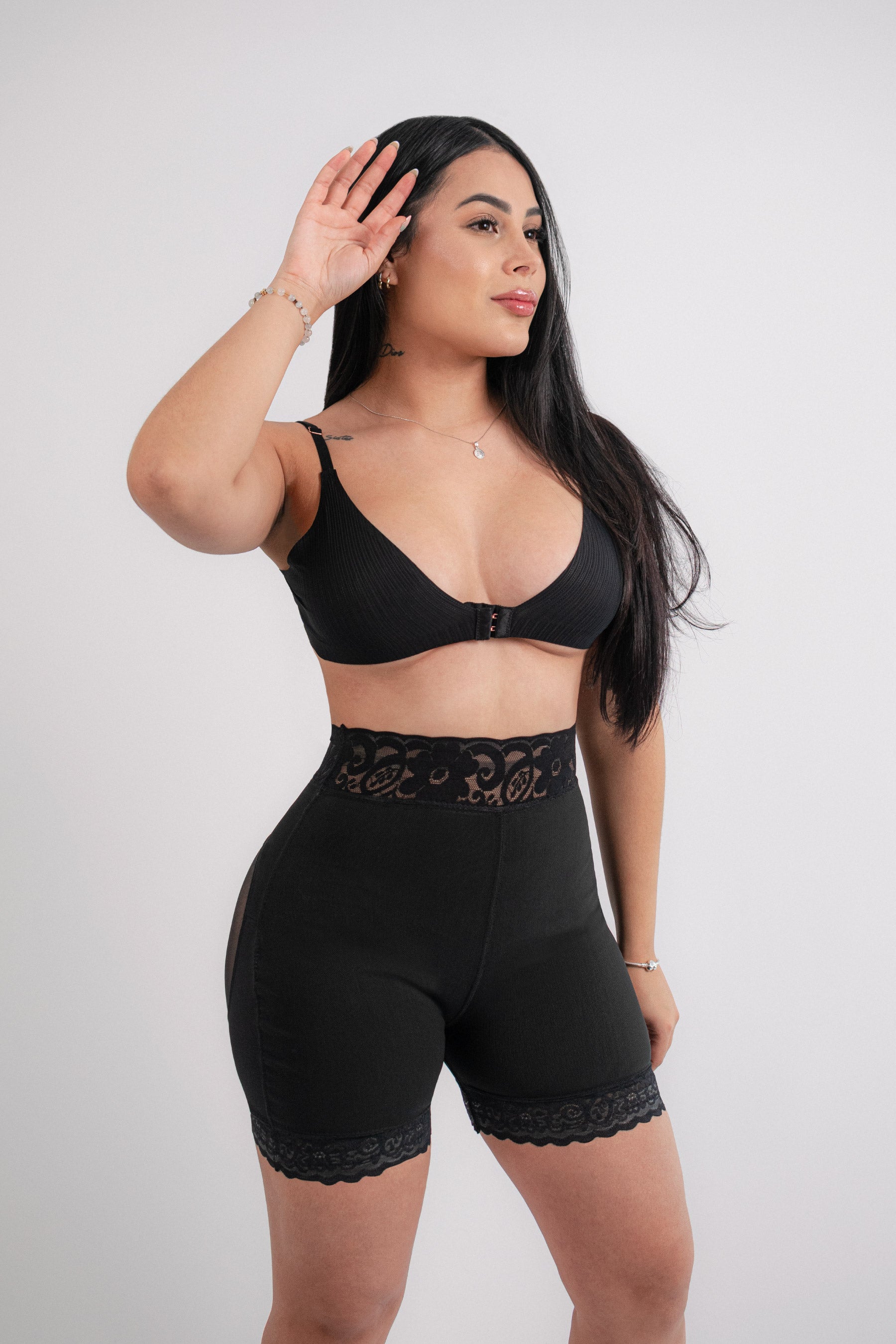 SHORT PUSH UP NEGRO